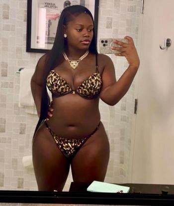 Brianna, 25  female escort, Cleveland