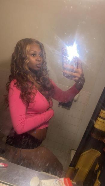 Magic , 22  female escort, Cleveland