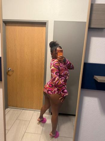 Harlii , 24  female escort, Cleveland