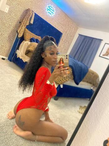 Elise , 26  female escort, Cleveland