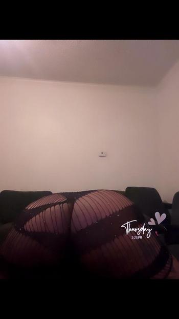 Britt, 25  female escort, Cleveland