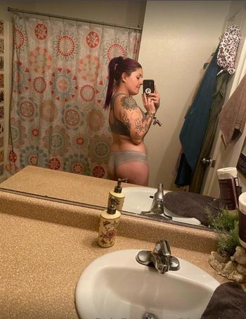 216-239-7877, 28  female escort, Cleveland