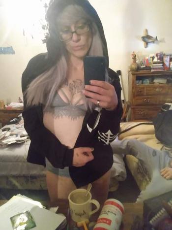 2166990429, female escort, Cleveland