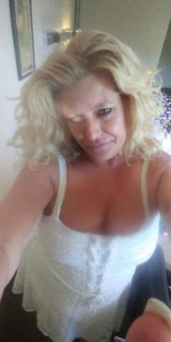 2162593995, female escort, Cleveland
