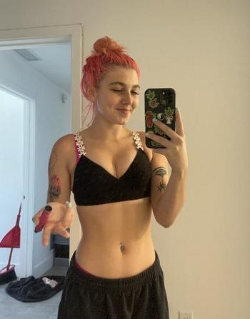 2168155944, female escort, Cleveland