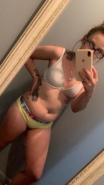 2162364304, female escort, Cleveland